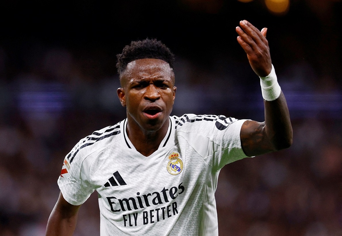 Vinicius quyết định ở lại Real Madrid?